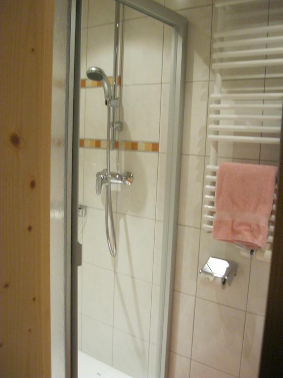 Gaestehaus Sahler Gaschurn Pokoj fotografie
